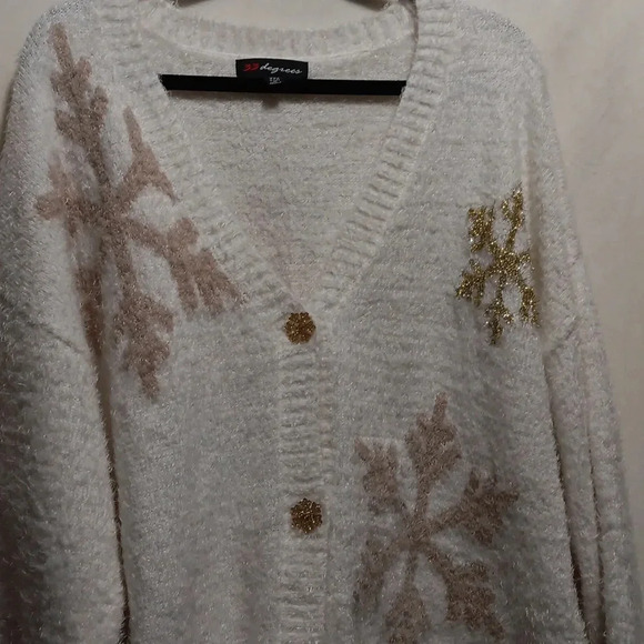 Womens XXL 33 Degrees White Gold Snowflake Fuzzy Sweater Grannycore Metallic - Picture 3 of 7